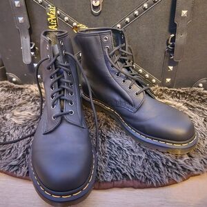Dr. Martens 1460 Pascal Leather